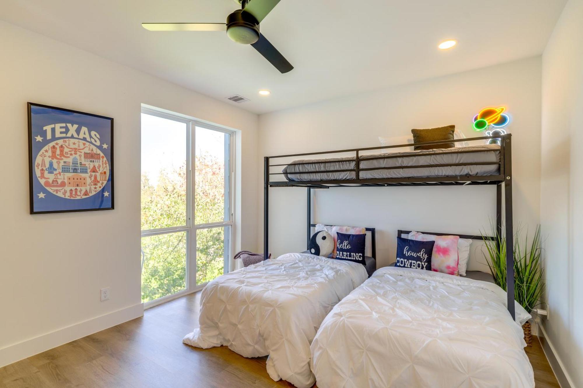 3 Mi To Dtwn Modern Townhome With Yard In Хьюстон Экстерьер фото