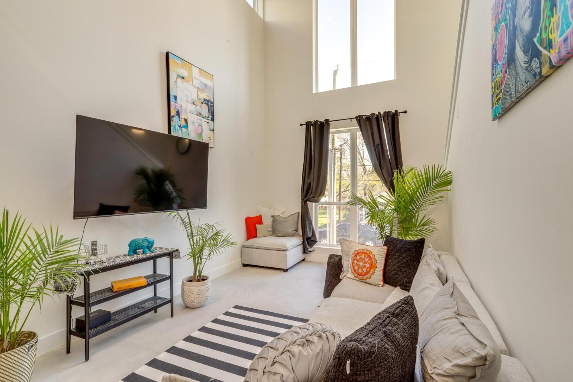 3 Mi To Dtwn Modern Townhome With Yard In Хьюстон Экстерьер фото