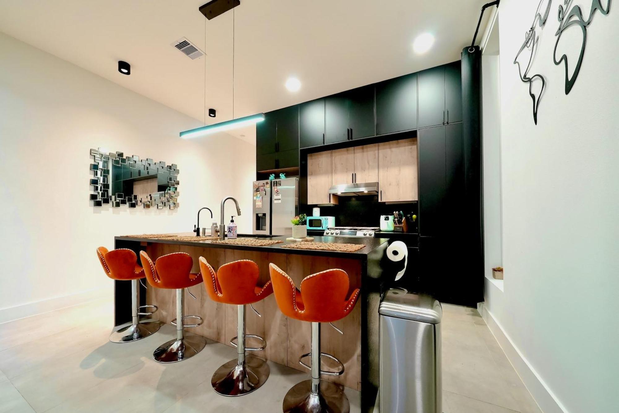 3 Mi To Dtwn Modern Townhome With Yard In Хьюстон Экстерьер фото